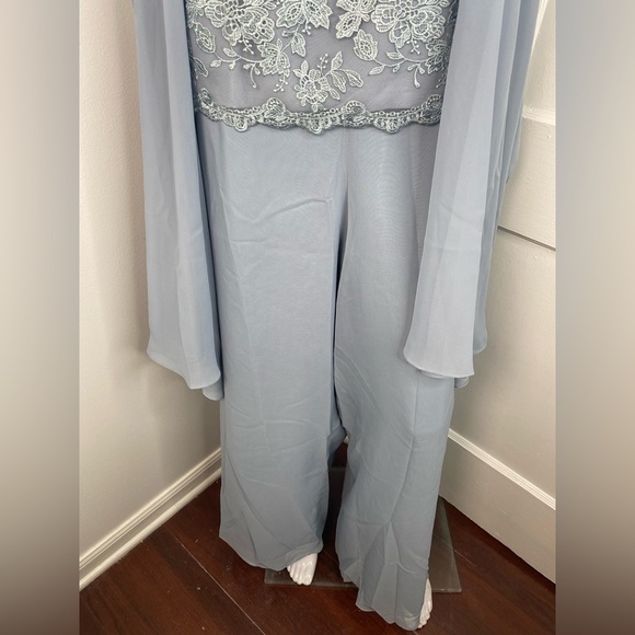 JJs House NWT Dusty Blue Lace 3 Piece Ensemble - Picture 15 of 16